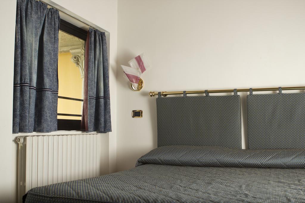 Hotel Liberty Spresiano Δωμάτιο φωτογραφία